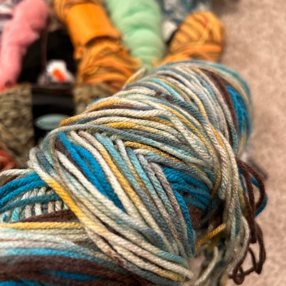 Yarn 25 total - Picture 4 of 10